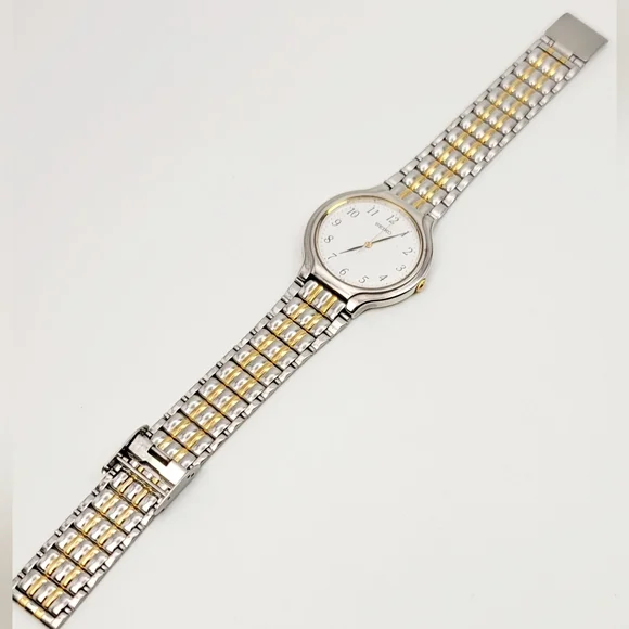 Vintage Seiko Quartz Two-Tone Dress Watch 7N01-6G90 Japan 34mm White Dial Unisex - Picture 6 of 9